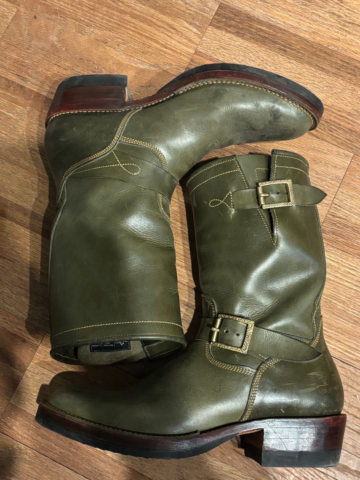 Photo by ohherewego on January 2, 2026 of the Fortis Boots Tapak 2.0 Engineer Boots in Indonesian Olive Pullup.