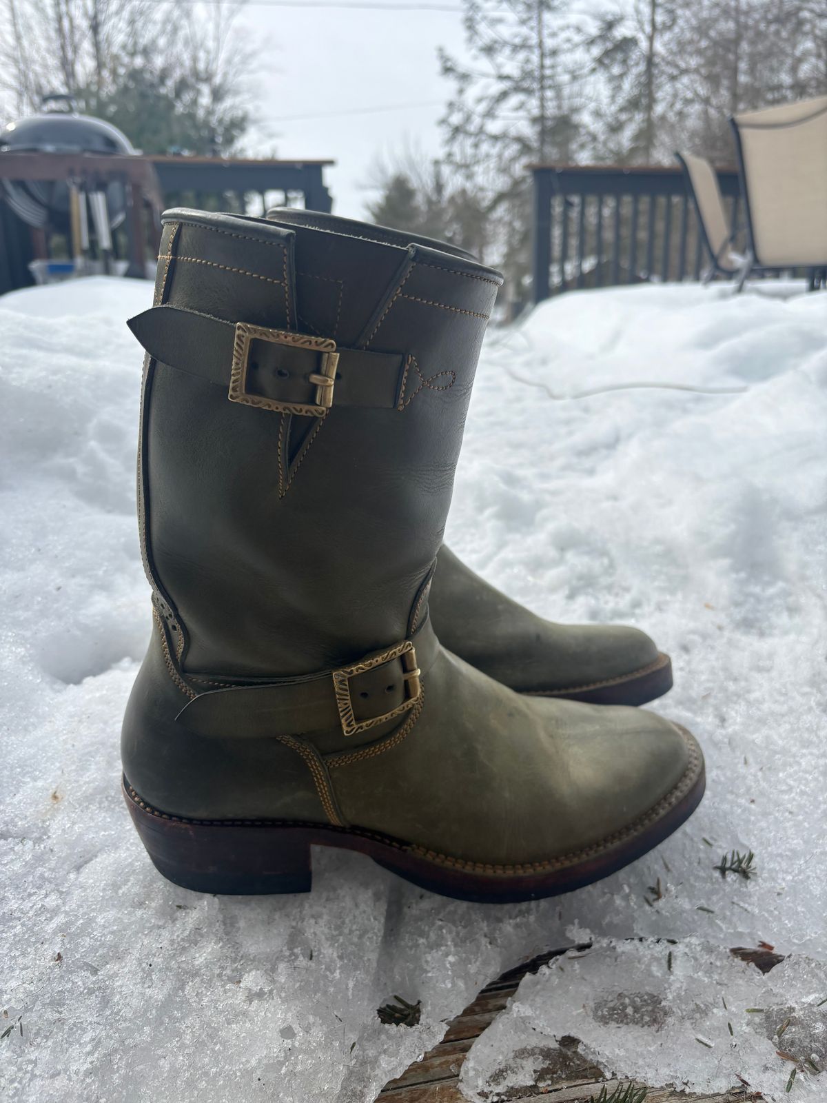 Photo by ohherewego on March 2, 2026 of the Fortis Boots Tapak 2.0 Engineer Boots in Indonesian Olive Pullup.