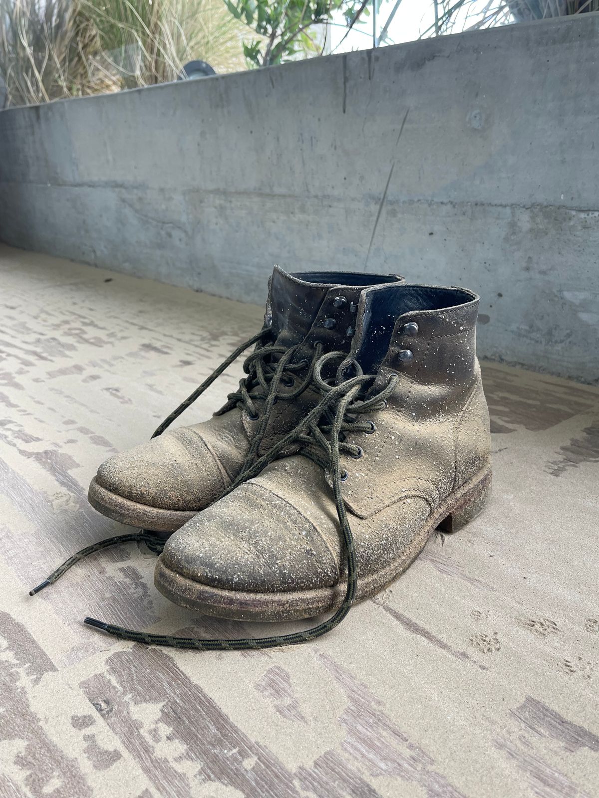 Photo by denimwatchesboots on August 23, 2025 of the Thursday Captain in Dark Olive WeatherSafe Suede.