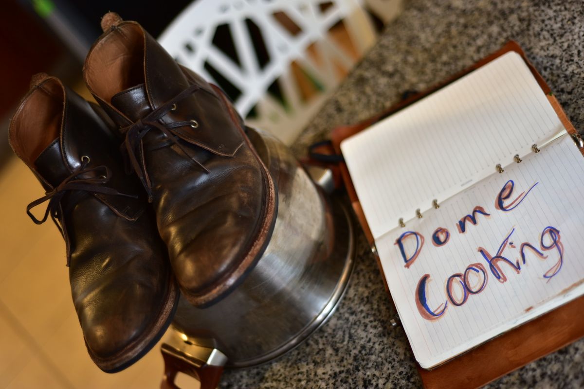 Photo by denimwatchesboots on November 1, 2025 of the Allen Edmonds Chandler- Chukka in Antique hickory.