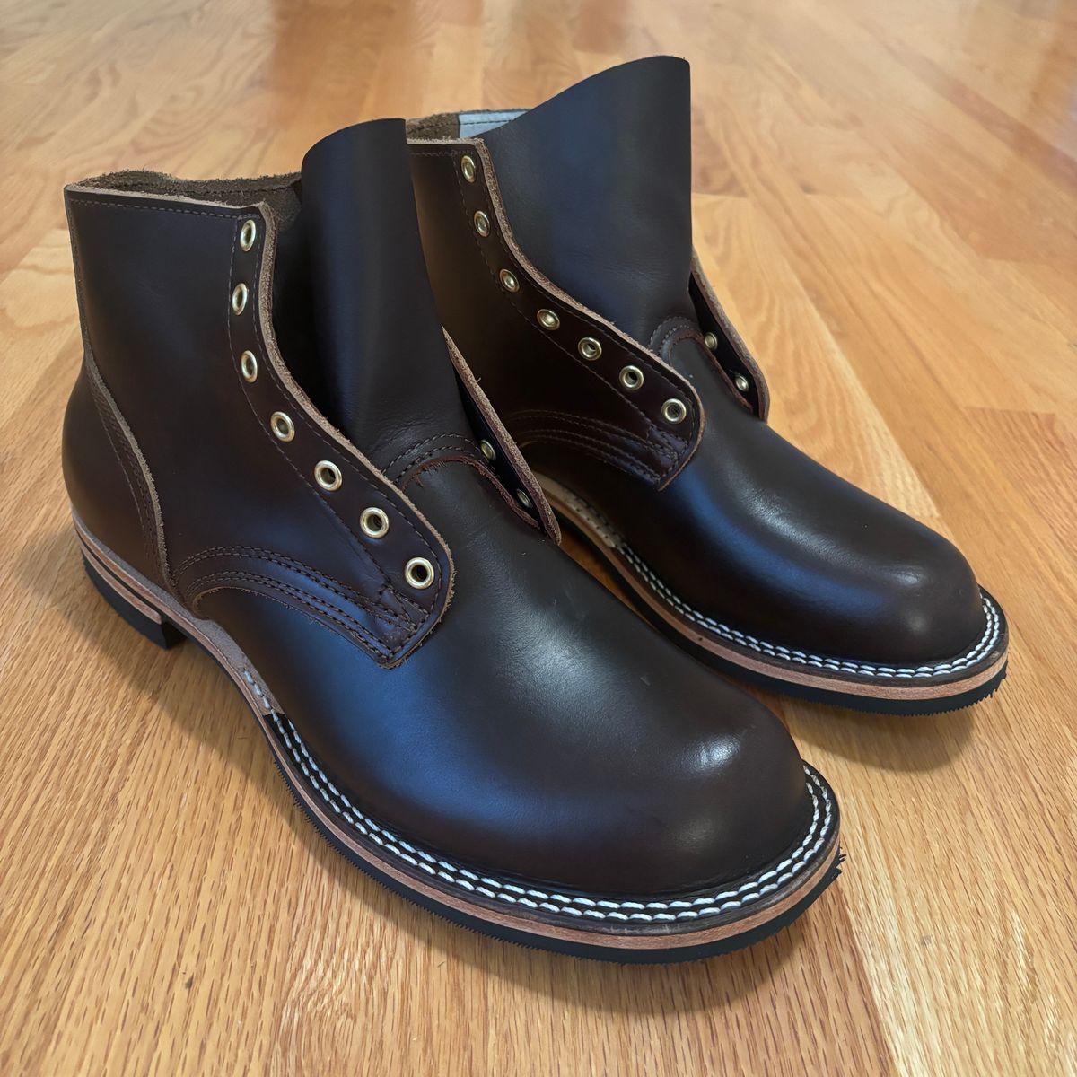 Photo by jeff on June 25, 2024 of the Nicks Maxwell in Horween Brown Chromexcel.