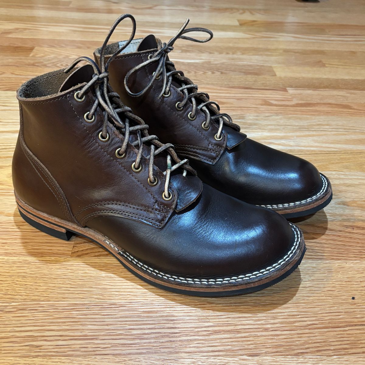 Photo by jeff on March 13, 2025 of the Nicks Maxwell in Horween Brown Chromexcel.