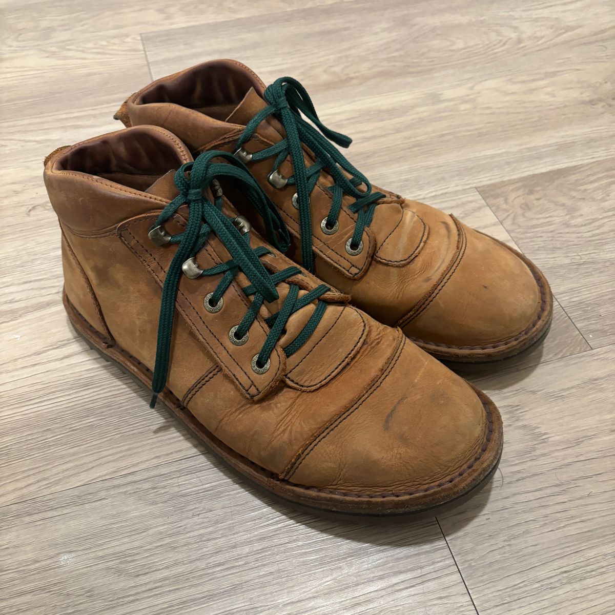 Photo by jeff on June 13, 2024 of the Jim Green African Ranger Barefoot Boot in Fudge Crazy Horse.