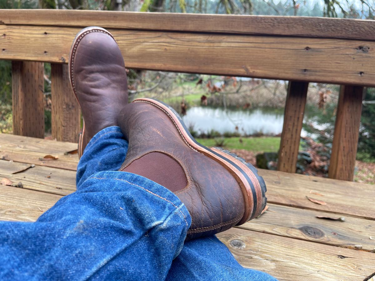Photo by questrel on December 2, 2025 of the Drew's Boots Chelsea in Bison.