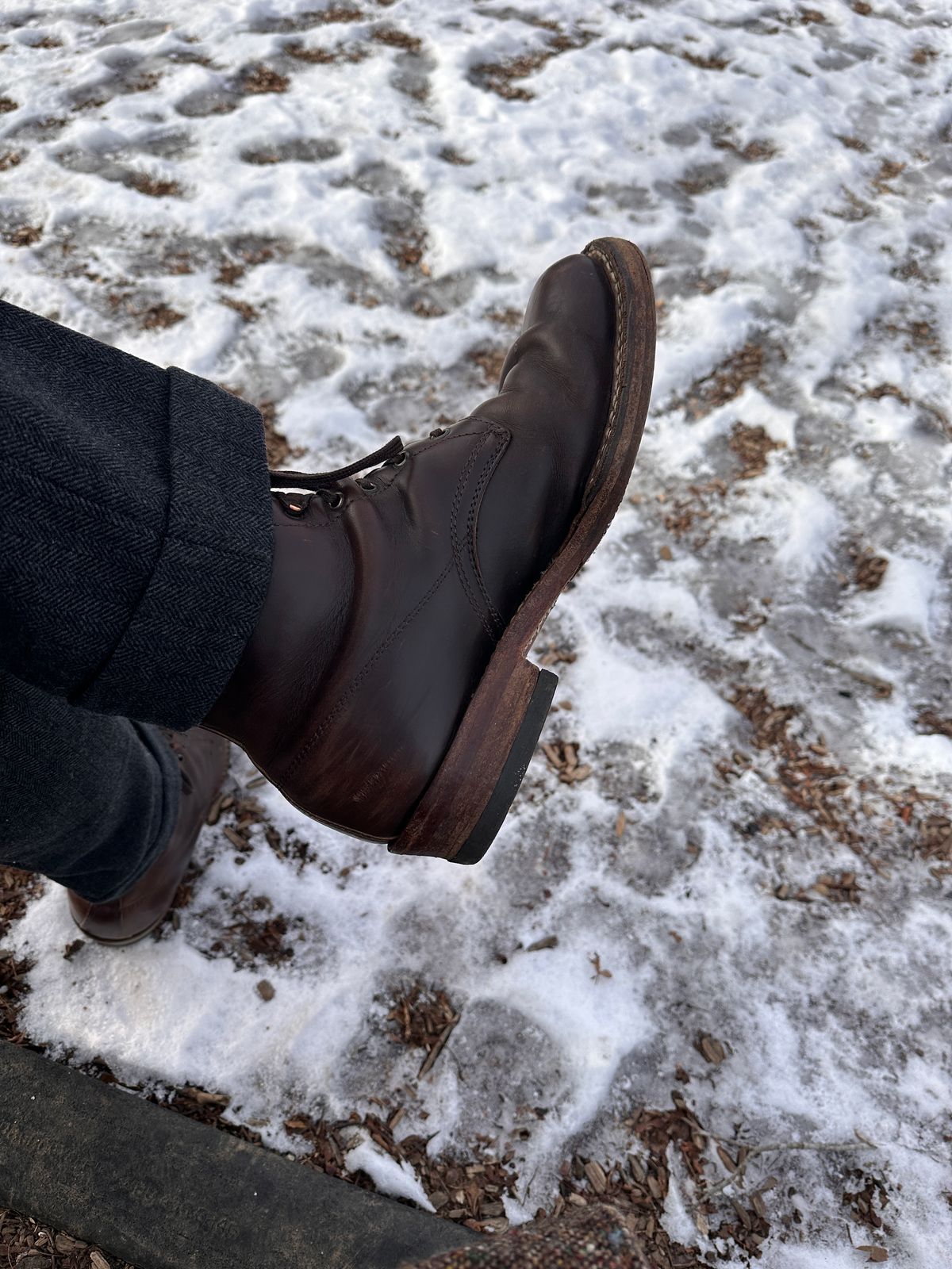 Photo by svenbass on January 24, 2026 of the White's Semi-Dress in Horween Brown Chromexcel Horsehide.