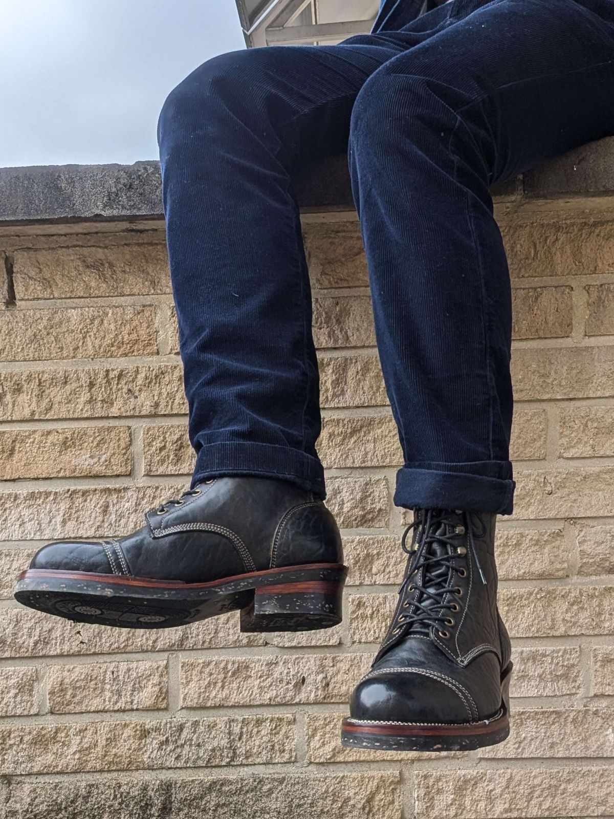 Photo by sterereo on March 15, 2025 of the Renav WSC - 1406 in Maryam Toscanello Horsebutt Overdyed Black & Conceria Cloe Black Shark.