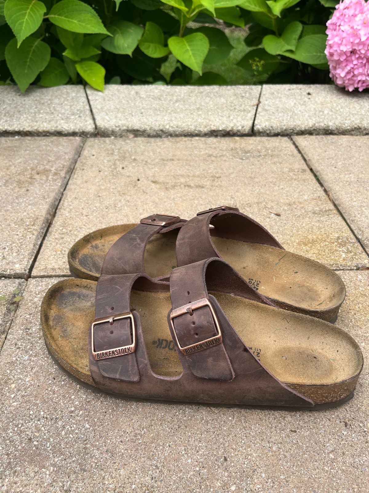 Photo by JakesBoots on July 17, 2025 of the Birkenstock Arizona in Habana Oiled Leather.