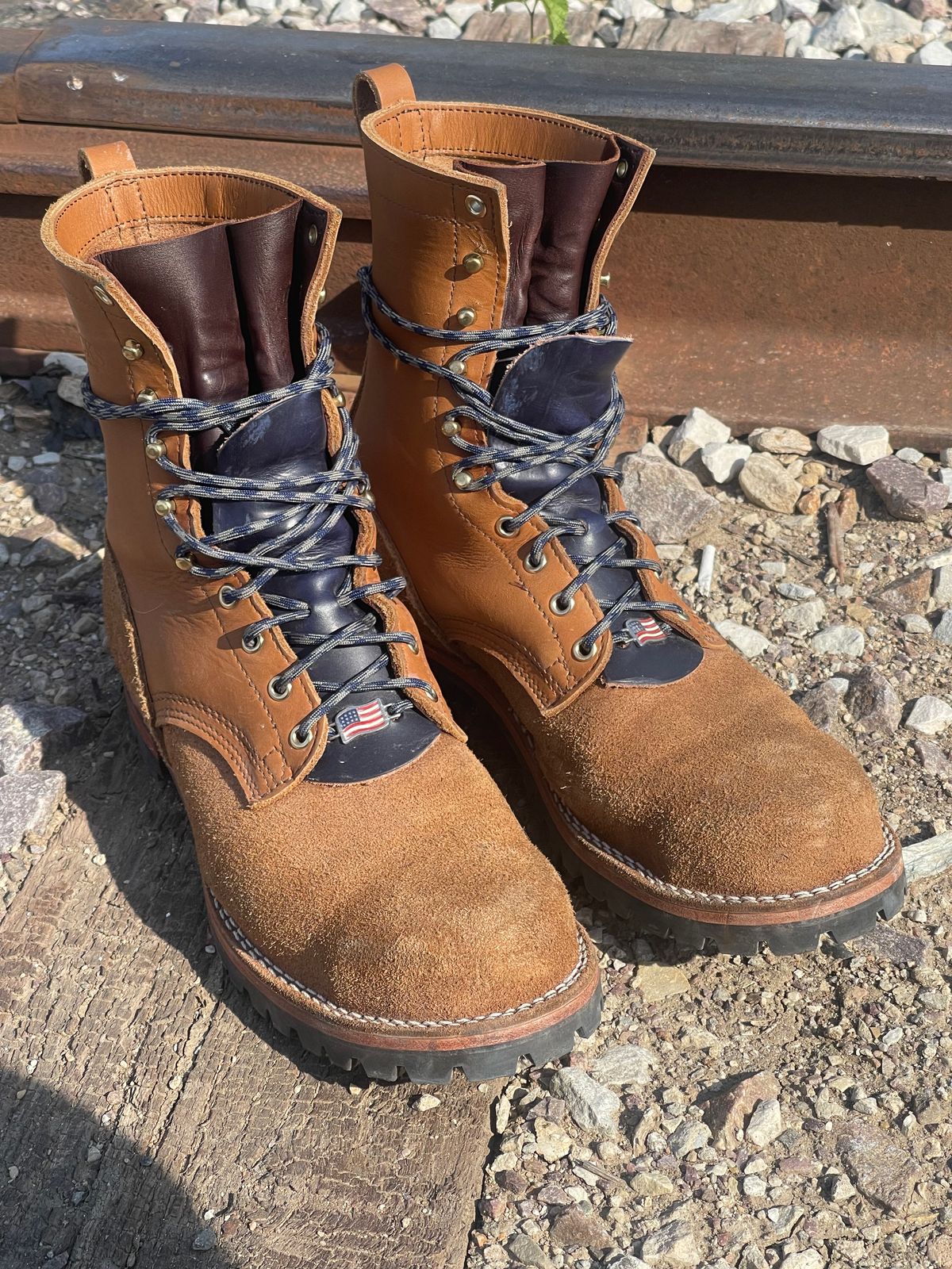 Photo by billdozer on October 11, 2024 of the Nicks BuilderPro in Seidel 1964 Tan.