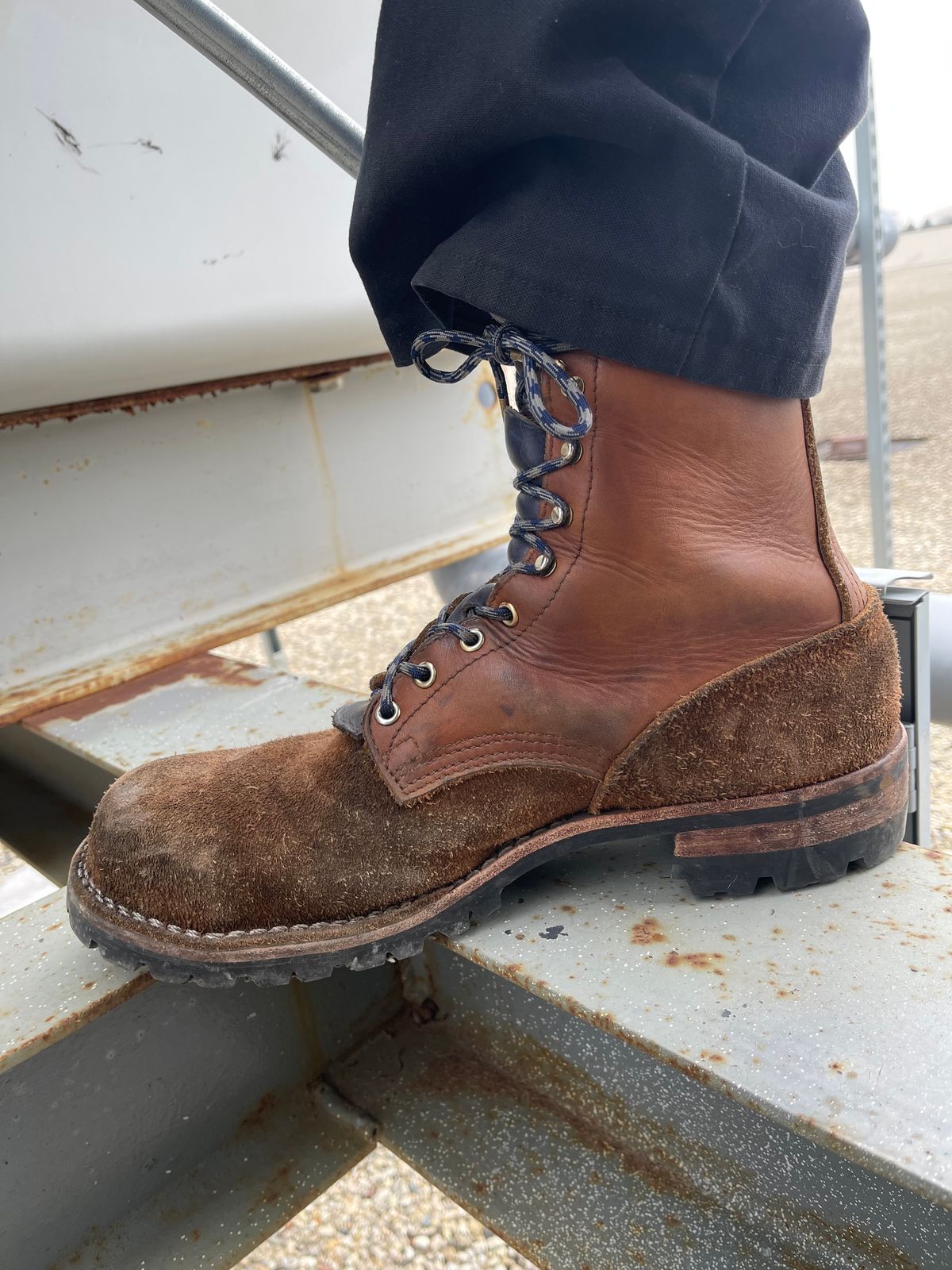 Photo by billdozer on December 19, 2024 of the Nicks BuilderPro in Seidel 1964 Tan.