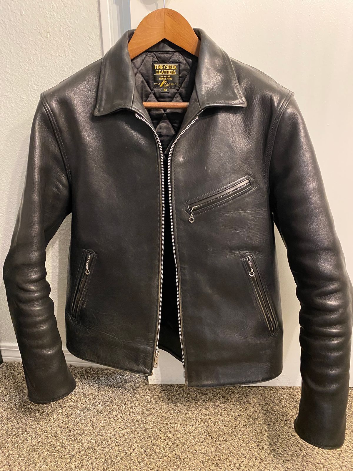 Photo by rwarren99 on February 1, 2025 of the Fine Creek Leathers Eric in Shinki Black Teacore Horsebutt.