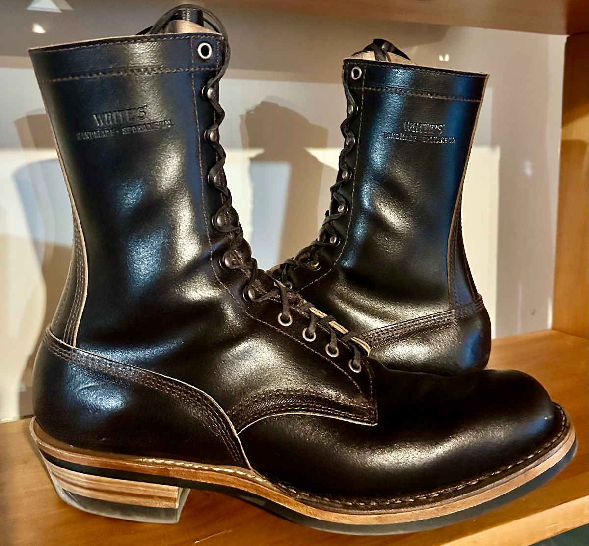 Photo by nikljam on March 13, 2026 of the White's Smokejumper in Horween Dark Brown Waxed Flesh.