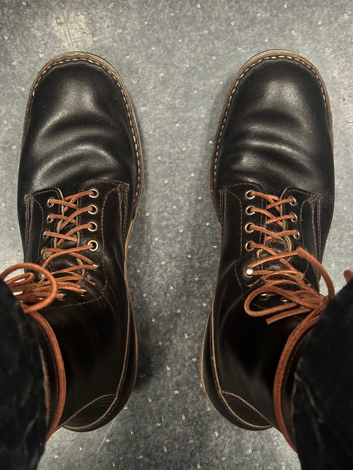 Photo by nikljam on April 3, 2026 of the White's Smokejumper in Horween Dark Brown Waxed Flesh.