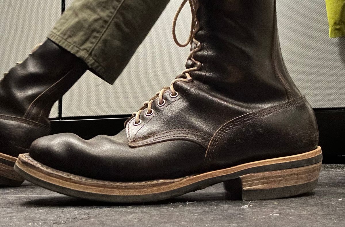 Photo by nikljam on May 7, 2026 of the White's Smokejumper in Horween Dark Brown Waxed Flesh.