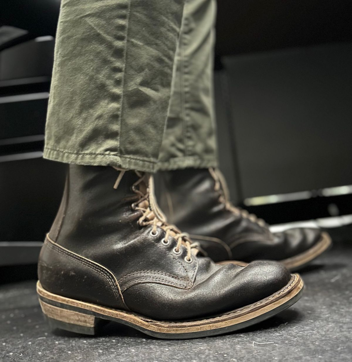 Photo by nikljam on June 10, 2026 of the White's Smokejumper in Horween Dark Brown Waxed Flesh.