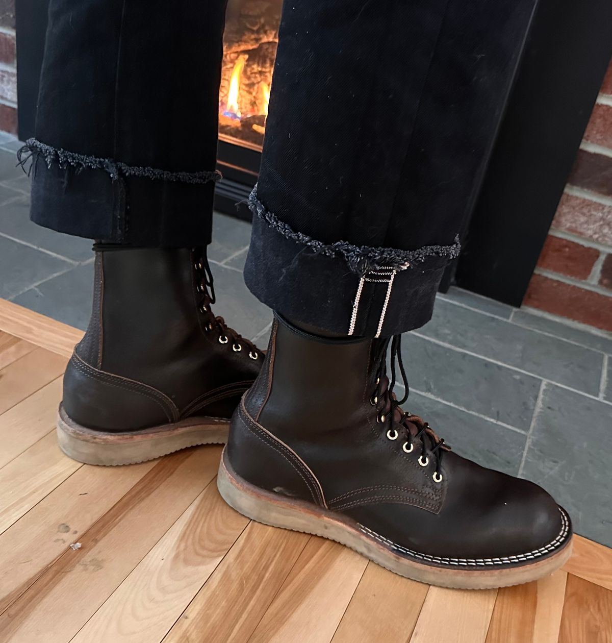 Photo by nikljam on November 29, 2025 of the Nicks Traveler in Horween Dark Brown Waxed Flesh.