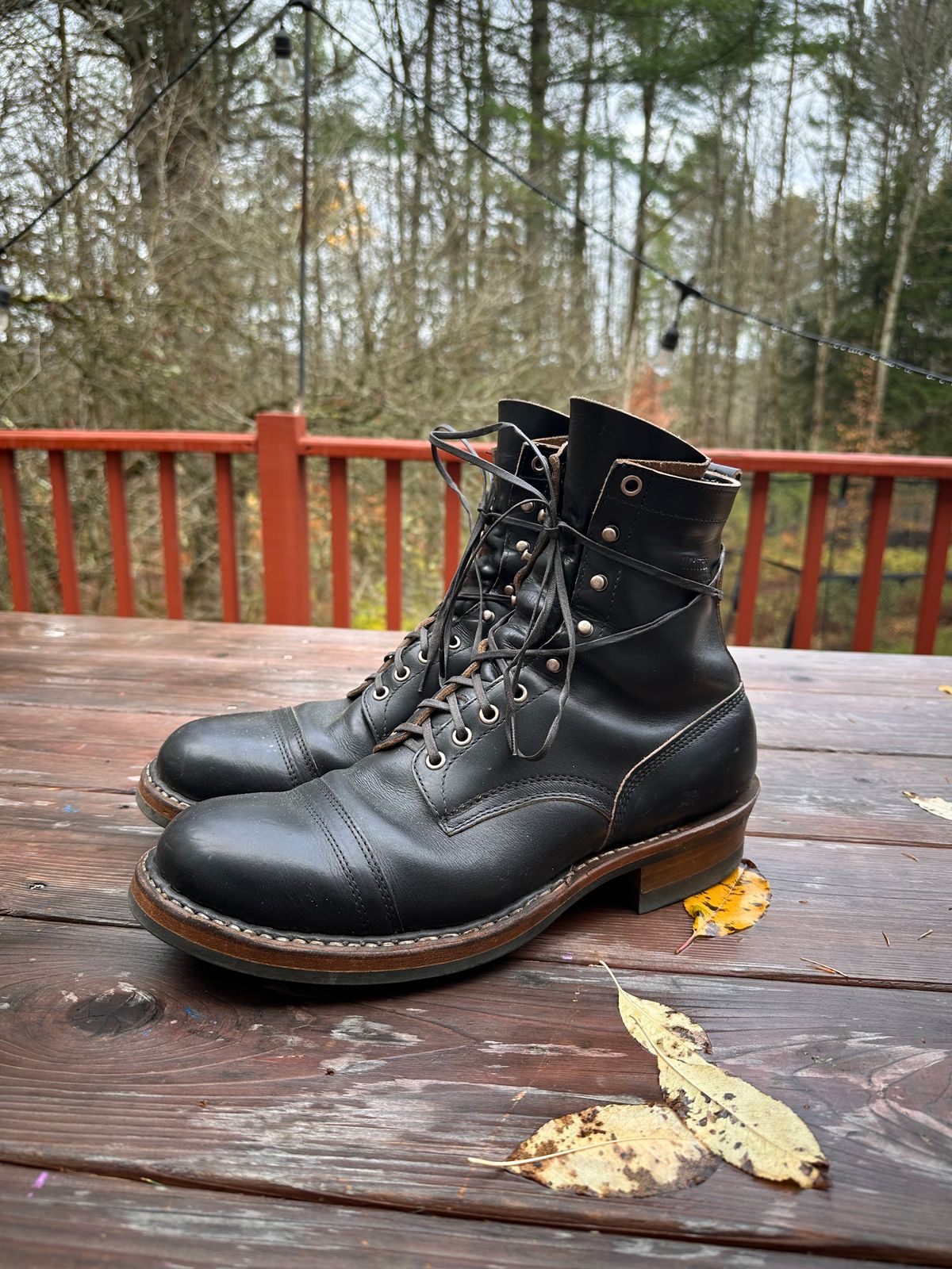 Photo by nikljam on October 25, 2025 of the White's Bounty Hunter in Horween Black Chromexcel.