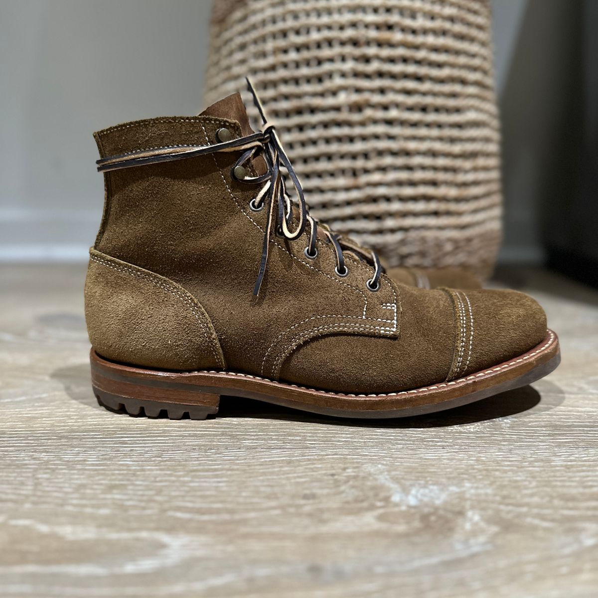 Photo by JB on March 14, 2025 of the Truman Cap Toe Boot in Dark Coyote Roughout.