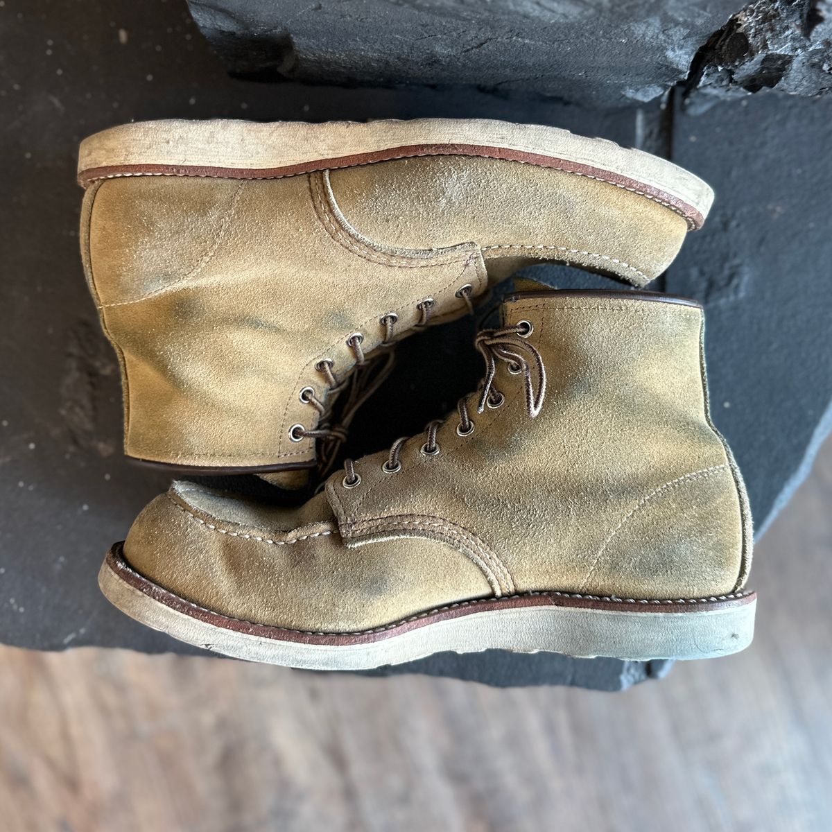 Photo by JB on February 5, 2025 of the Red Wing 6-Inch Classic Moc in S.B. Foot Hawthorne Abilene.