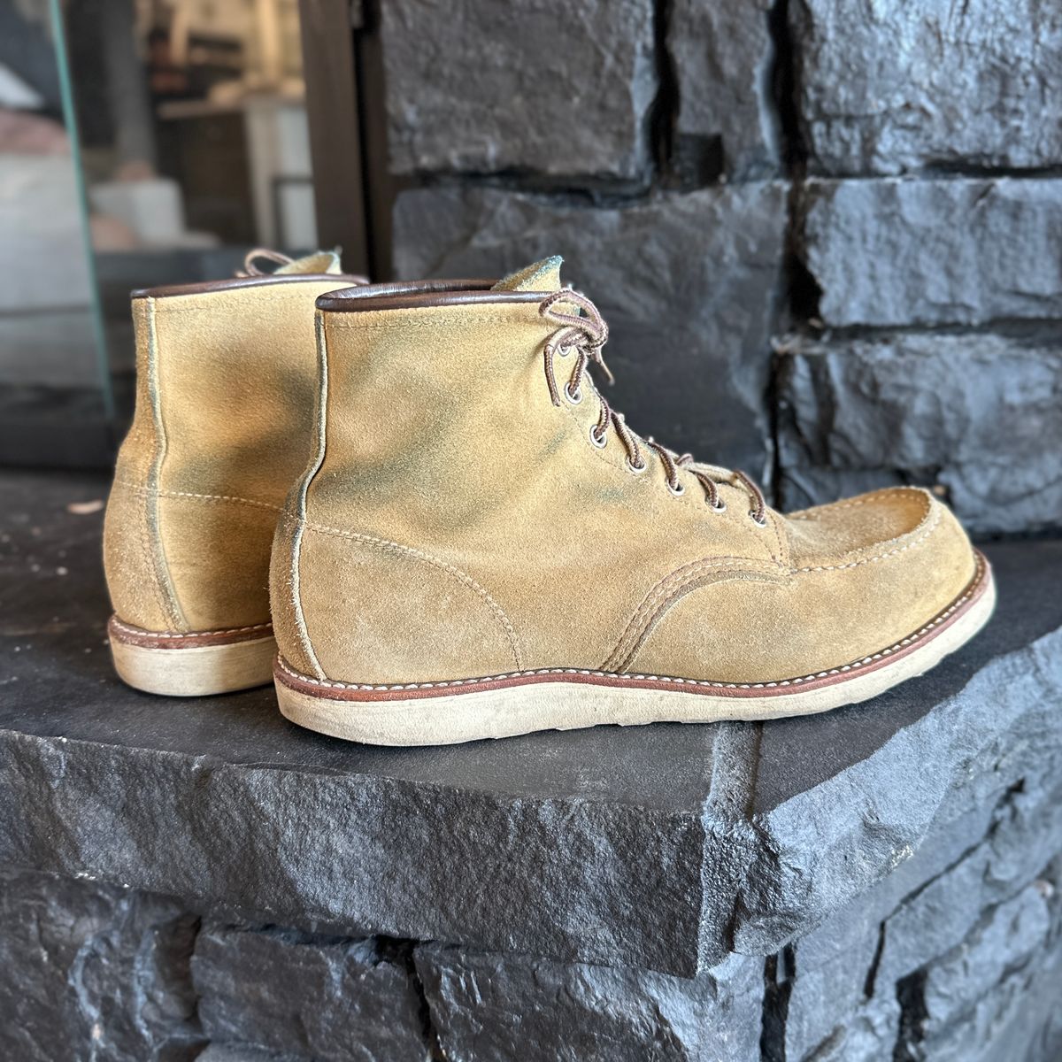 Photo by JB on February 5, 2025 of the Red Wing 6-Inch Classic Moc in S.B. Foot Hawthorne Abilene.