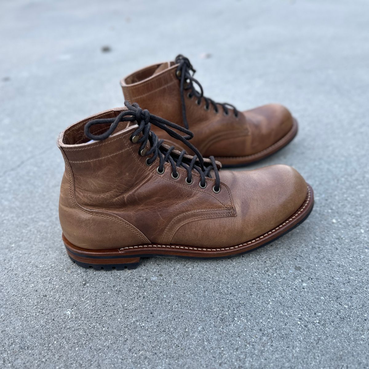 Photo by JB on August 28, 2024 of the Truman Plain Toe Boot in Horween Natural Cypress.