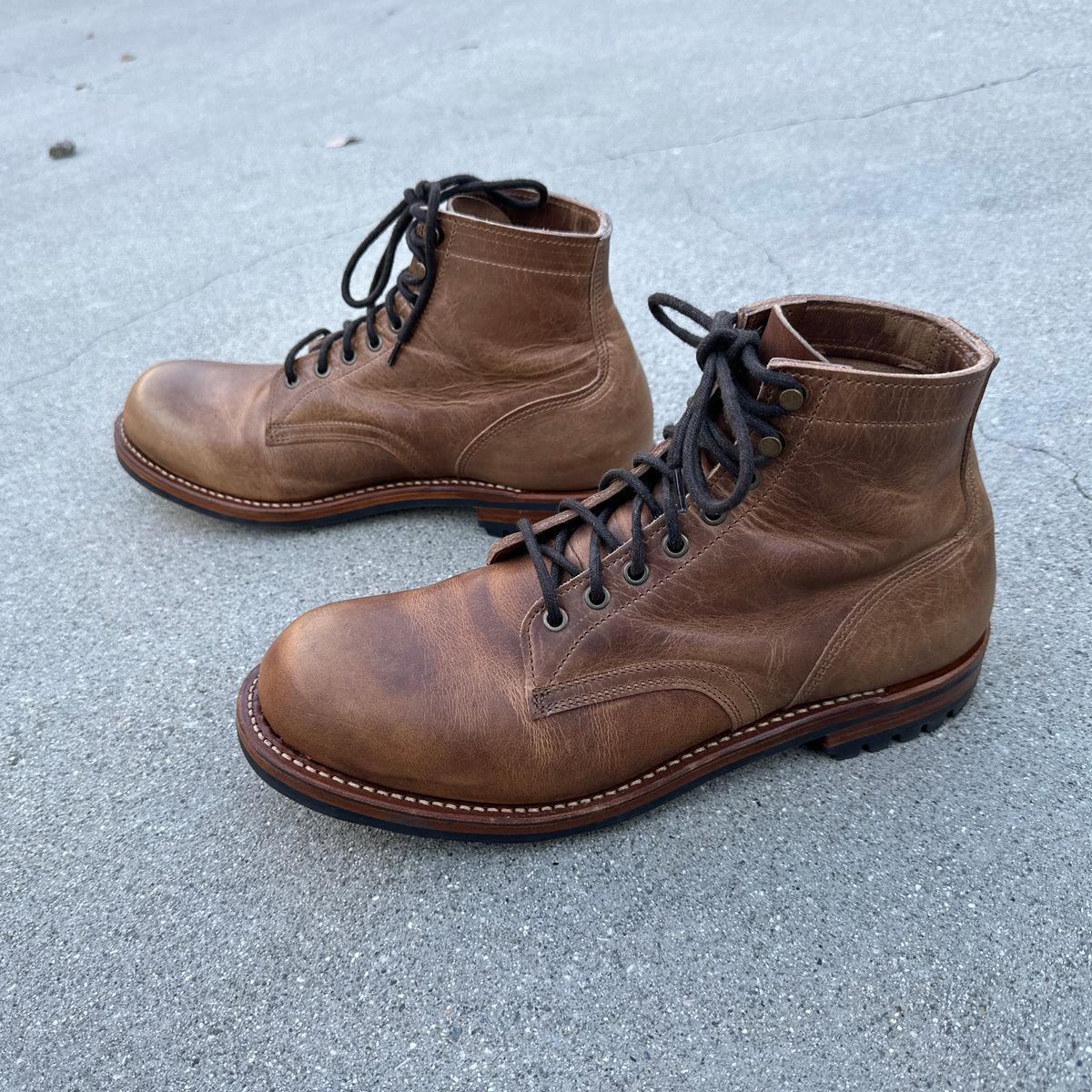 Photo by JB on August 28, 2024 of the Truman Plain Toe Boot in Horween Natural Cypress.