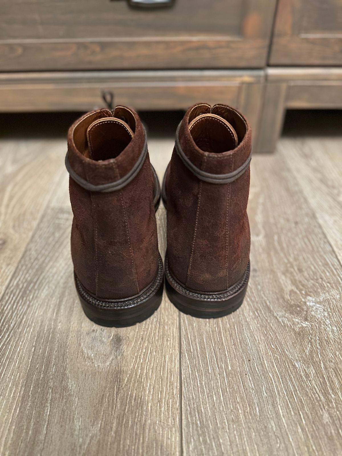 Photo by JB on May 9, 2024 of the Grant Stone Edward Boot in C.F. Stead Dark Oak Roughout.