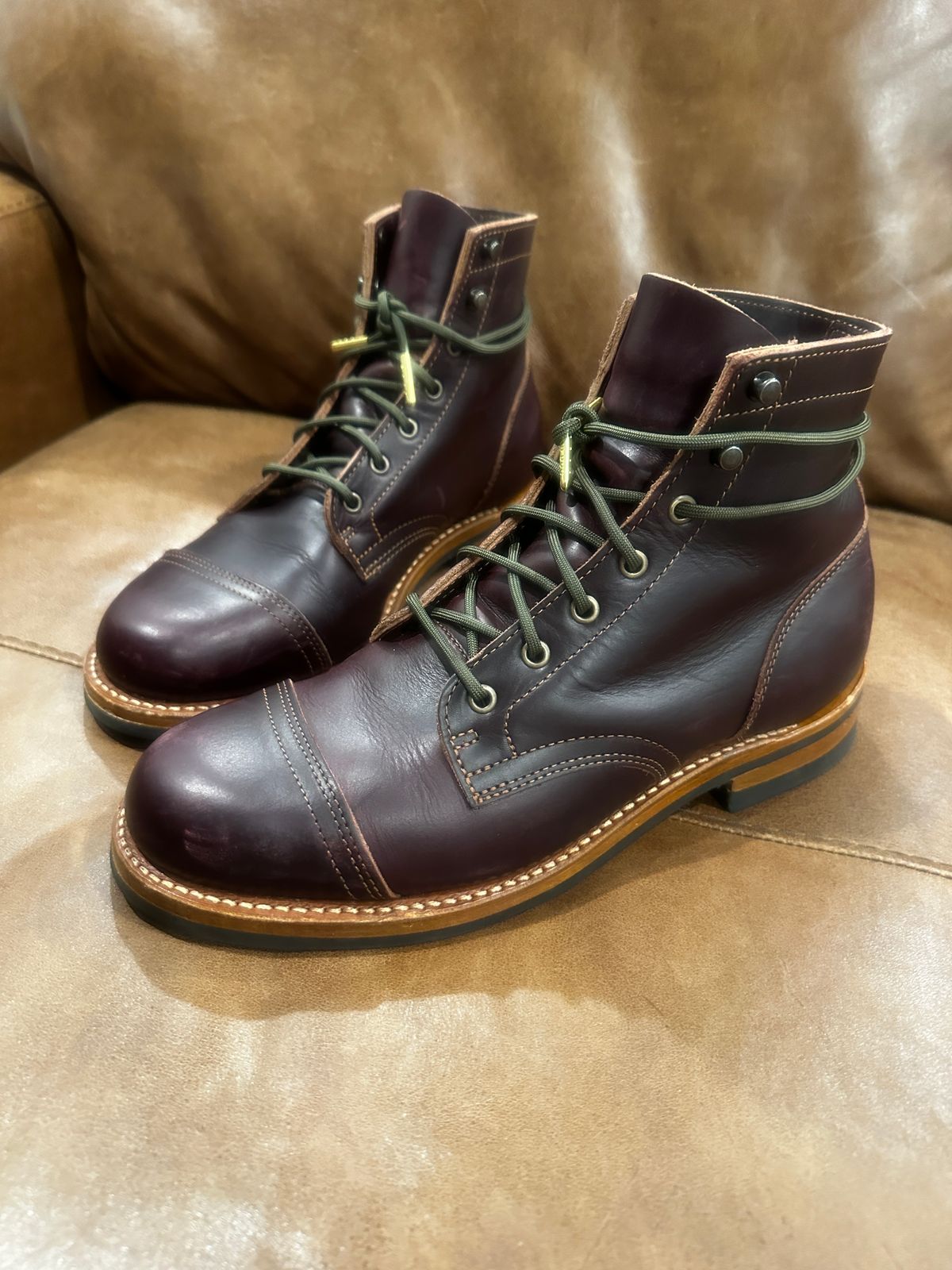 Photo by alfonso02 on April 24, 2024 of the Truman Cap Toe Boot in Blood Ox Double Shot.