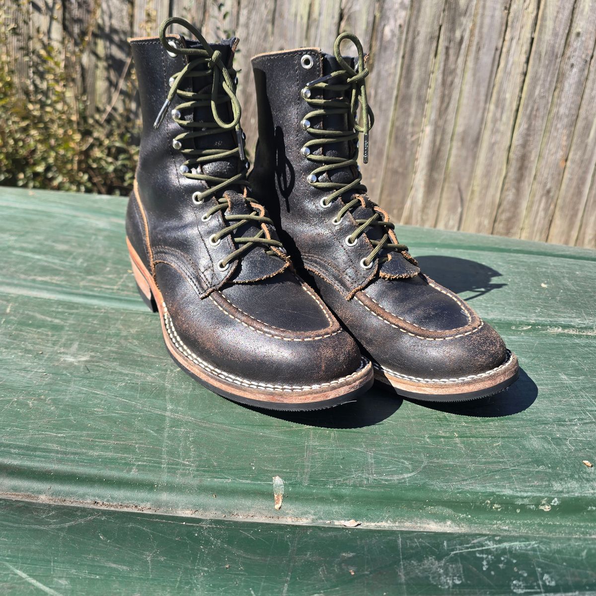 Photo by coffee_radar222 on January 31, 2026 of the Nicks MTO in Horween Black Waxed Flesh.