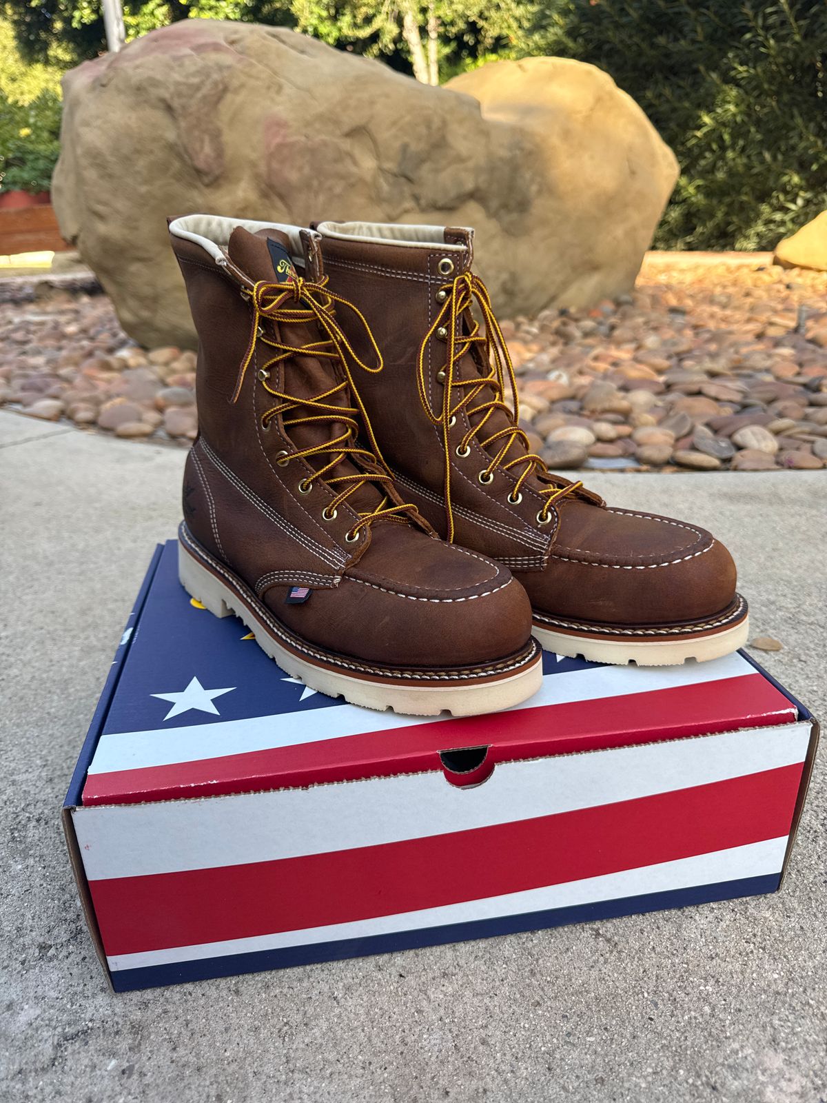 Photo by nickyfordinski on October 22, 2025 of the Thorogood American Heritage 8" Moc Toe in Seidel Trail Crazy Horse.