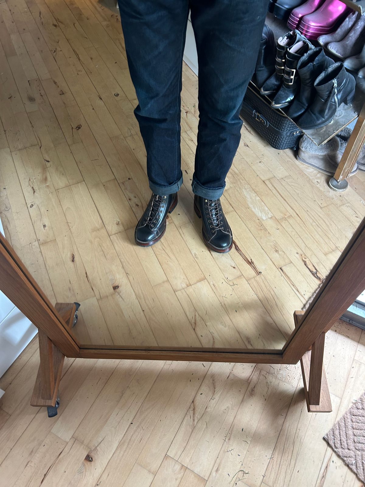 Photo by napkinlad on May 22, 2025 of the Jakkrabbits 7-Inch Monkey Boots in Horween Black Chromexcel.