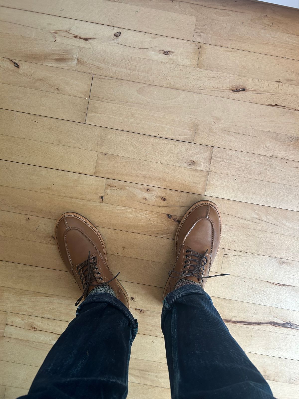 Photo by napkinlad on June 25, 2024 of the Jakkrabbits Derby Shoes in Tochigi Jeans #5 Khaki.