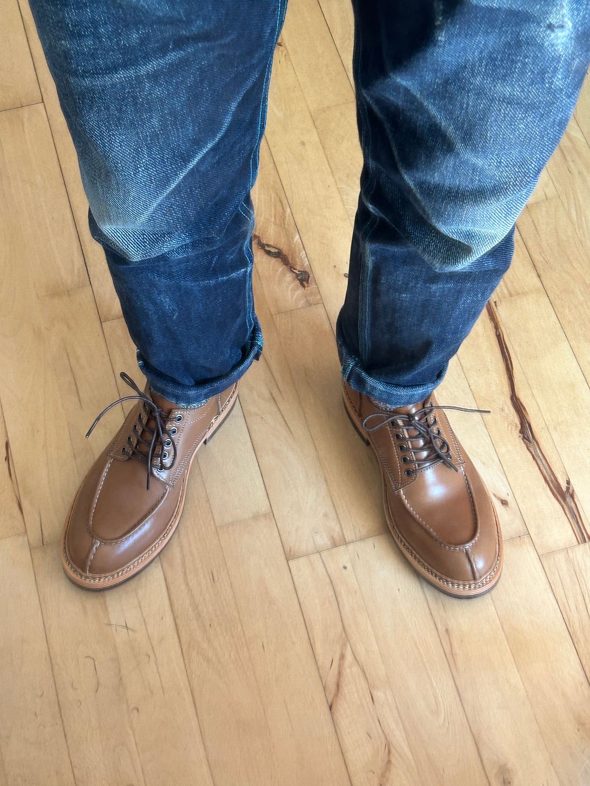 Photo by napkinlad on June 25, 2024 of the Jakkrabbits Derby Shoes in Tochigi Jeans #5 Khaki.
