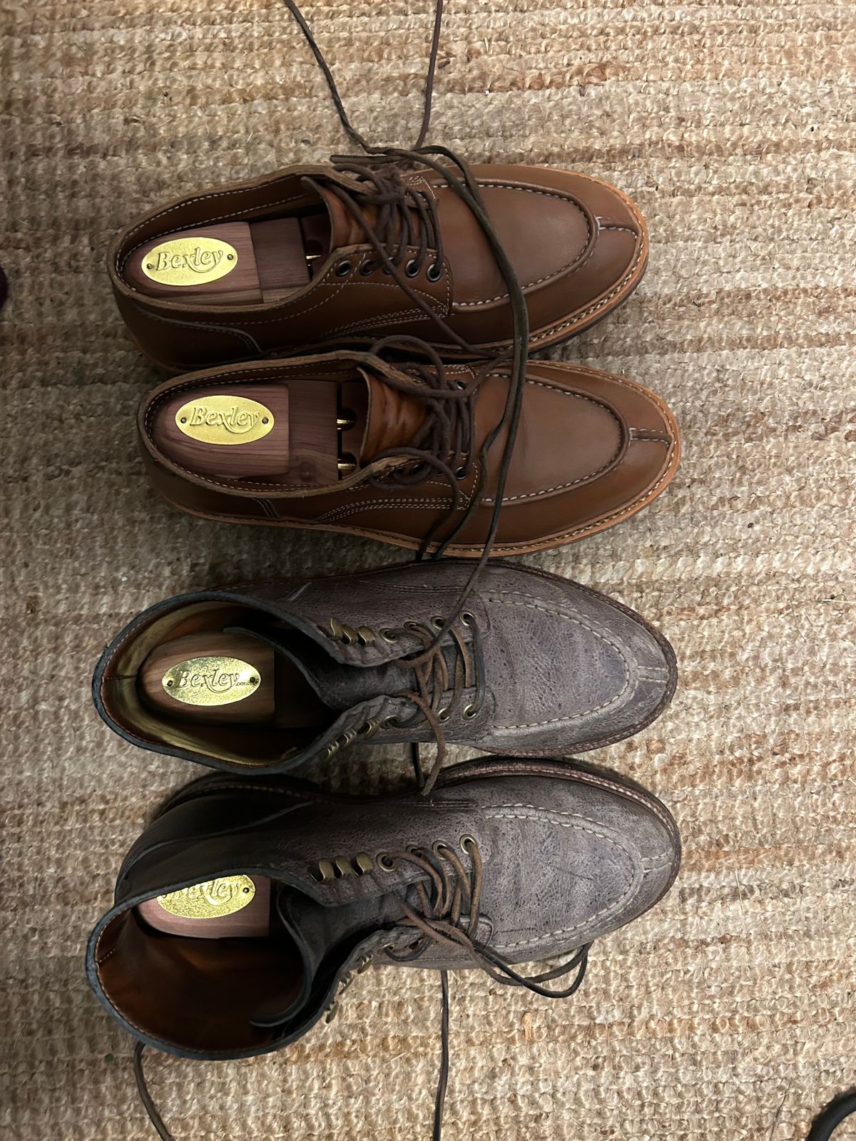 Photo by napkinlad on July 9, 2024 of the Jakkrabbits Derby Shoes in Tochigi Jeans #5 Khaki.