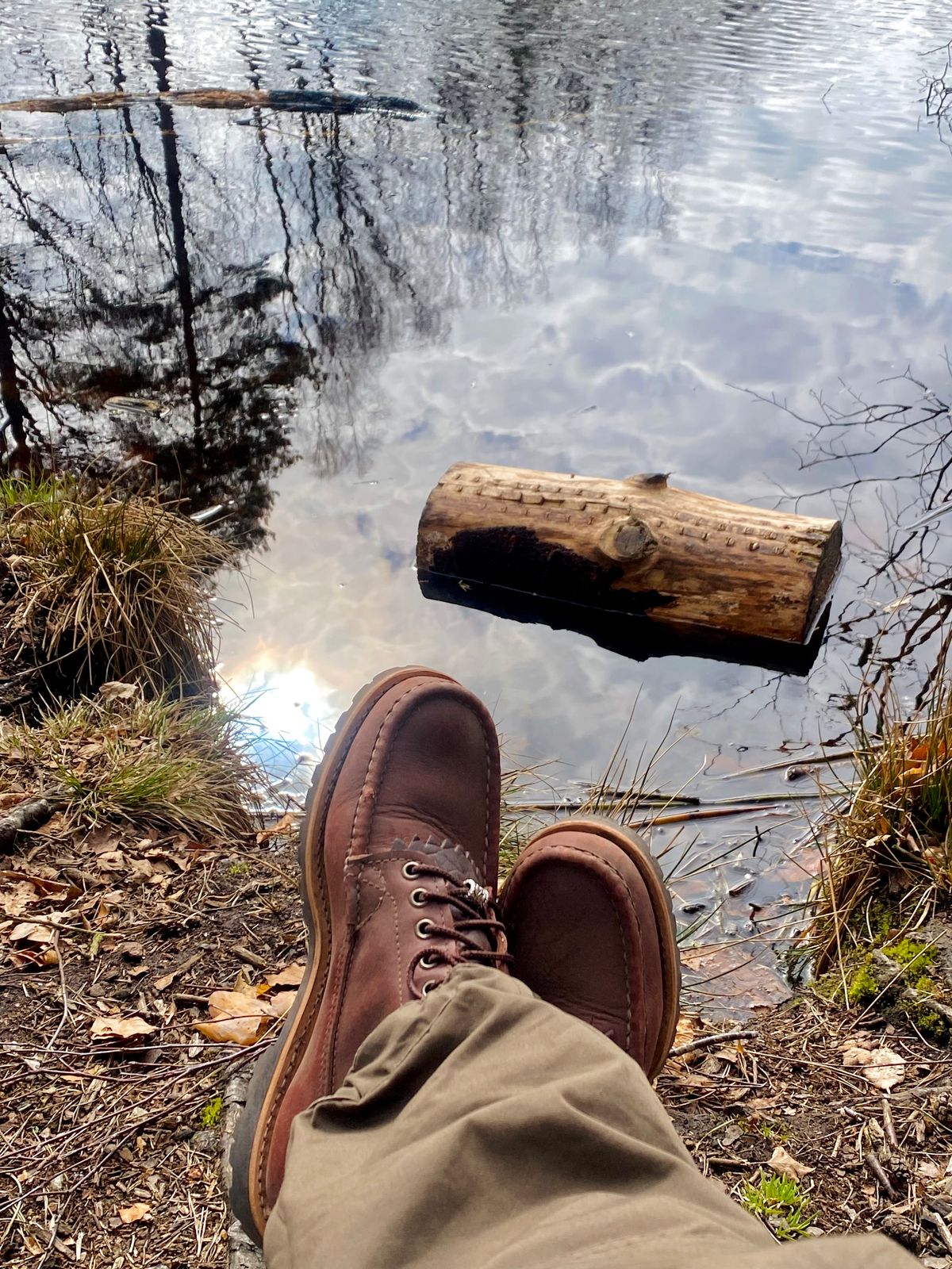Photo by F.Kling on April 11, 2026 of the Russell Moccasin Co. Backcountry in Full-Grain Timberjack.