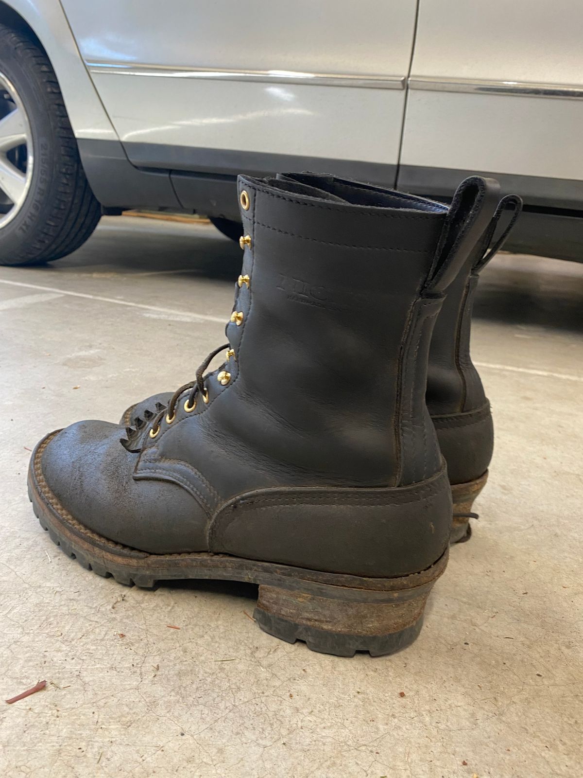 Photo by Blaine on August 30, 2024 of the Nicks BuilderPro in Seidel MaxSupport Black Roughout & Seidel MaxSupport Black.