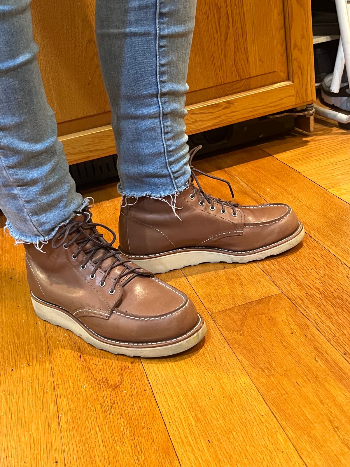 Photo by Dana on March 28, 2025 of the Red Wing 6-Inch Classic Moc in Mocha Oro-iginal.