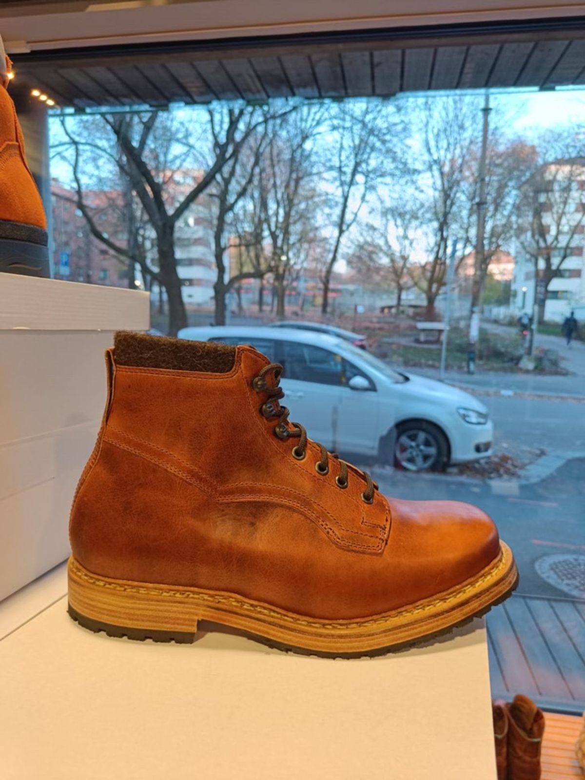 Photo by denimdawg on November 7, 2024 of the Dundas Footwear Gunnerside in Badalassi Carlo Waxy Tan Cognac.