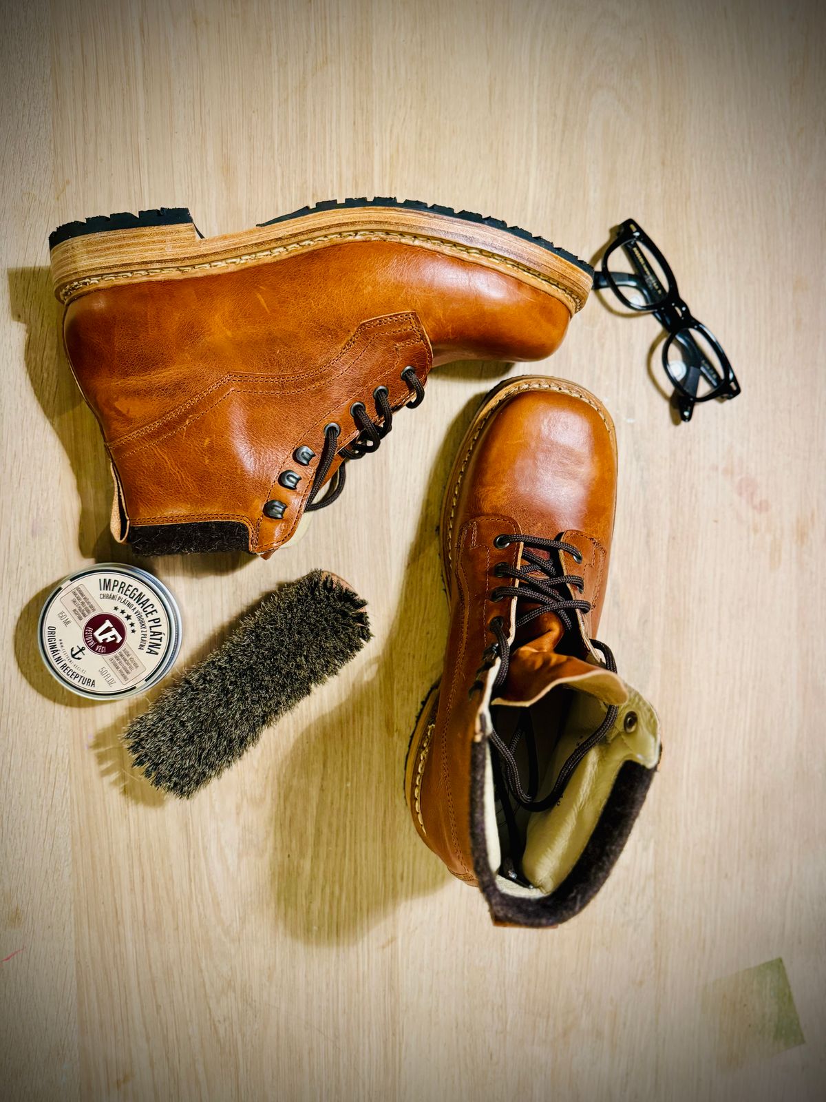 Photo by denimdawg on November 15, 2024 of the Dundas Footwear Gunnerside in Badalassi Carlo Waxy Tan Cognac.