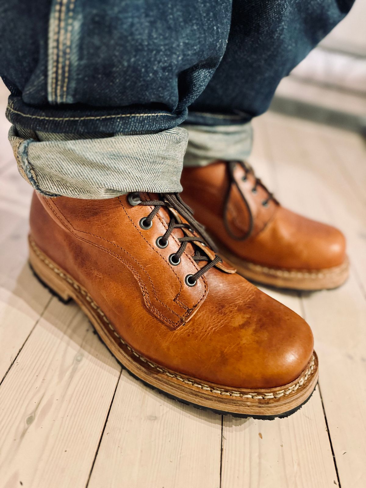Photo by denimdawg on November 18, 2024 of the Dundas Footwear Gunnerside in Badalassi Carlo Waxy Tan Cognac.