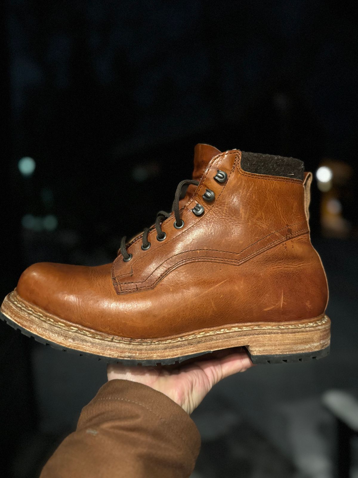 Photo by denimdawg on November 25, 2024 of the Dundas Footwear Gunnerside in Badalassi Carlo Waxy Tan Cognac.