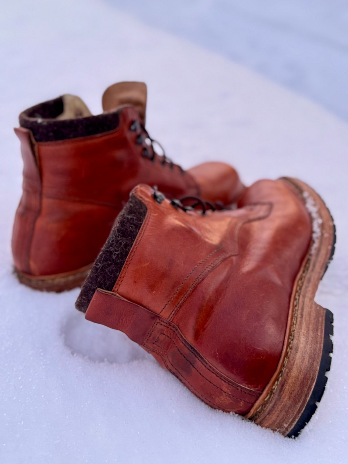 Photo by denimdawg on January 5, 2025 of the Dundas Footwear Gunnerside in Badalassi Carlo Waxy Tan Cognac.