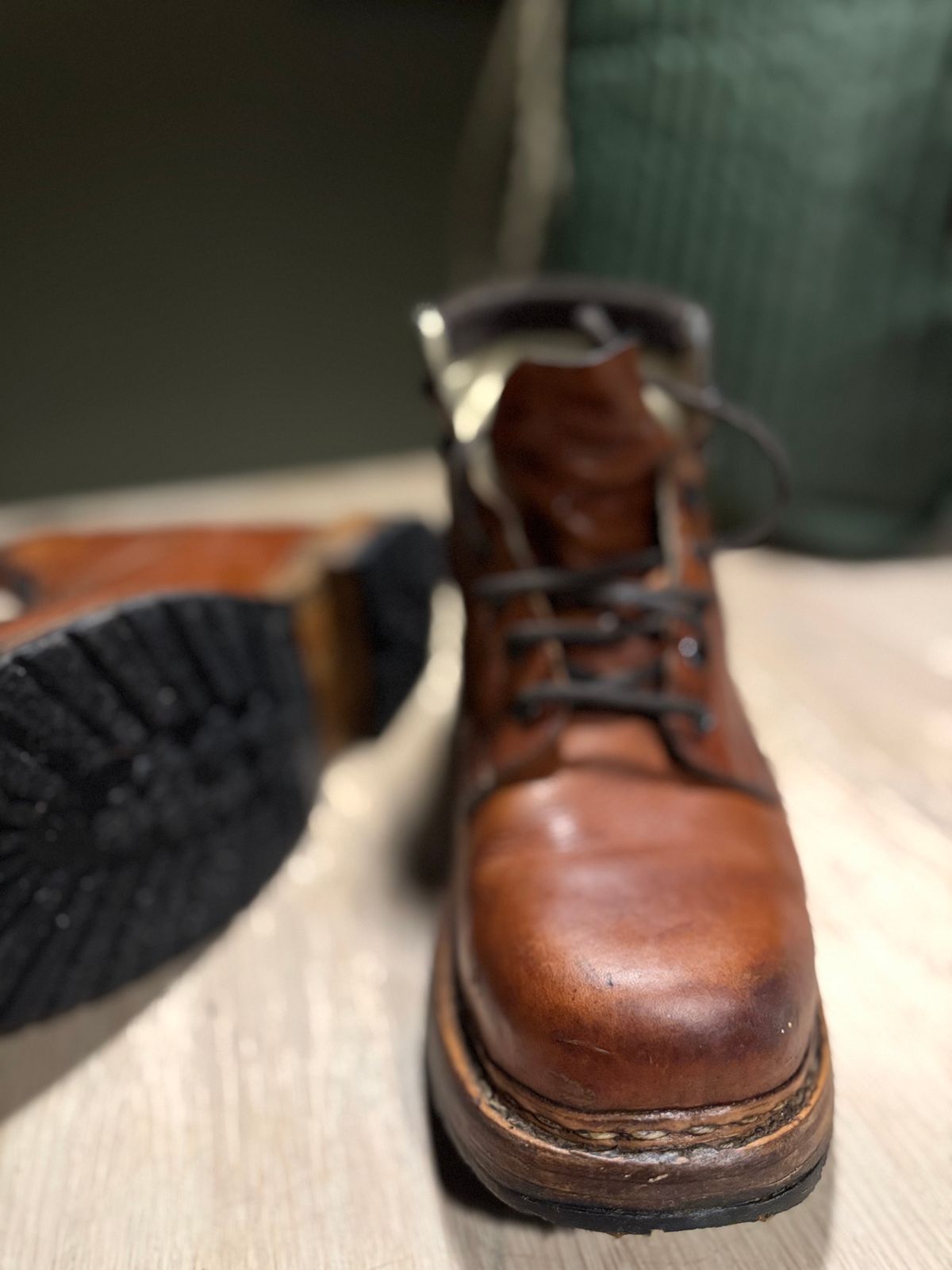 Photo by denimdawg on February 10, 2025 of the Dundas Footwear Gunnerside in Badalassi Carlo Waxy Tan Cognac.