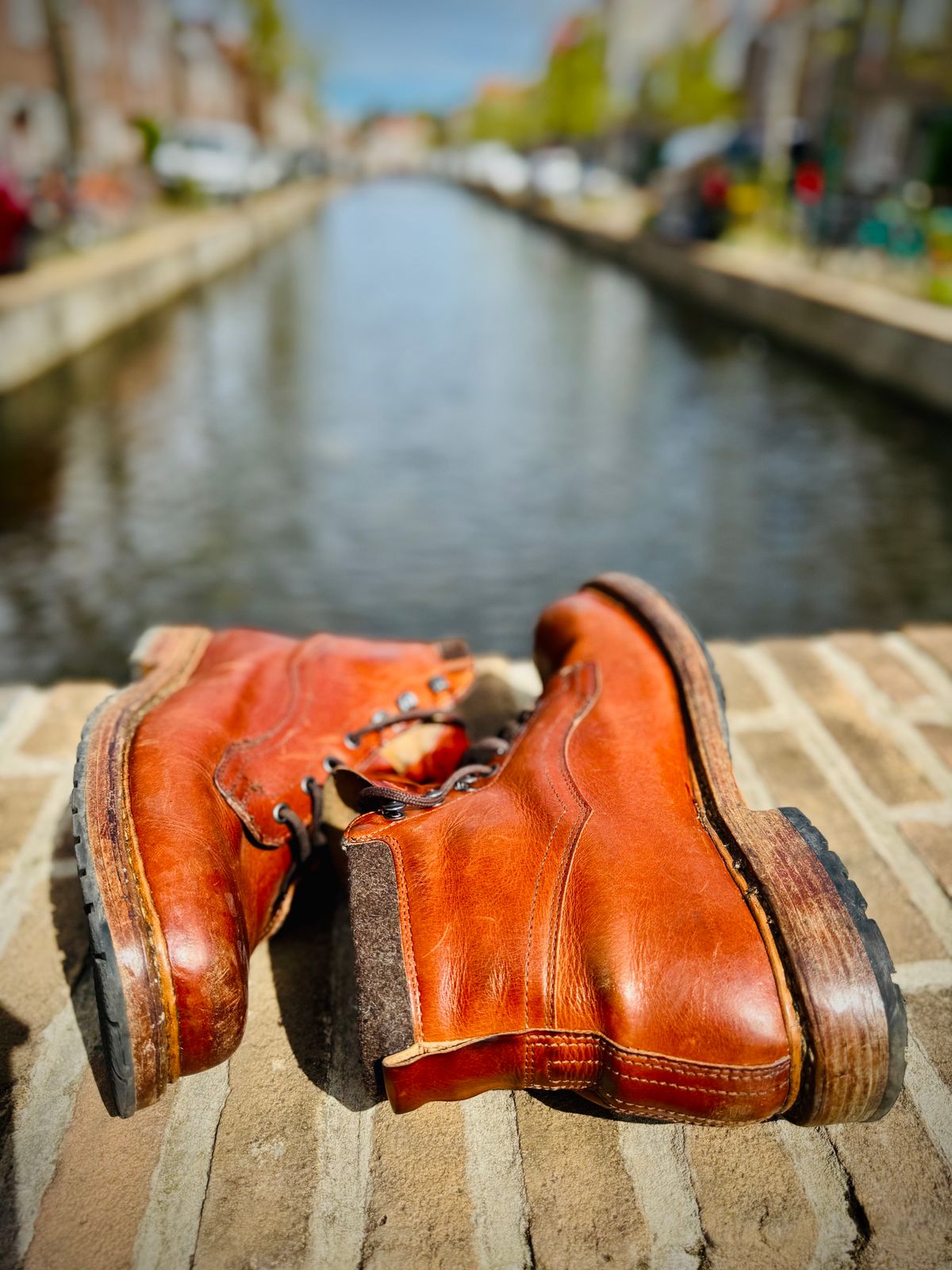 Photo by denimdawg on April 19, 2025 of the Dundas Footwear Gunnerside in Badalassi Carlo Waxy Tan Cognac.