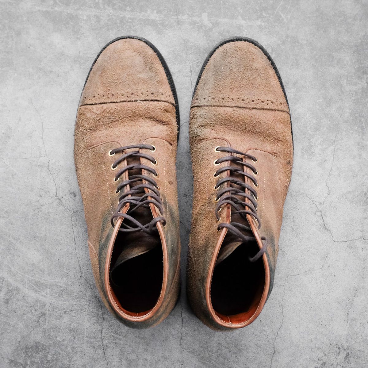 Photo by joshfulton05 on January 5, 2025 of the Grant Stone Garrison Boot in Reverse Black Chromexcel.