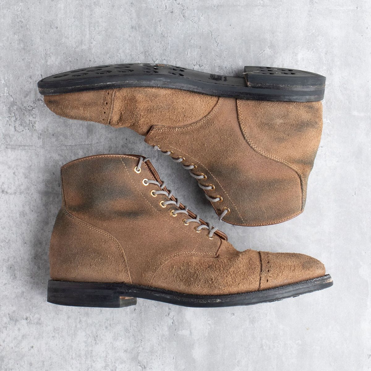 Photo by joshfulton05 on February 26, 2025 of the Grant Stone Garrison Boot in Reverse Black Chromexcel.
