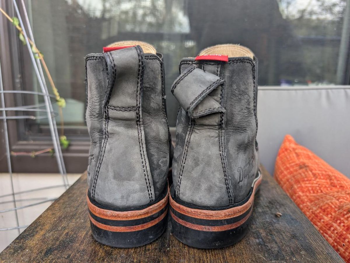 Photo by kylakristine4 on November 3, 2024 of the Dayton Boots Wholecut Chelsea in Charcoal Nubuck.