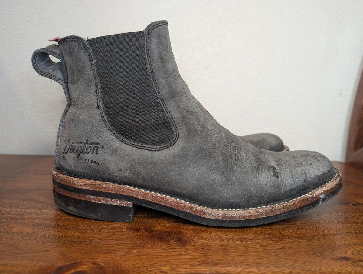 Photo by kylakristine4 on April 5, 2025 of the Dayton Boots Wholecut Chelsea in Charcoal Nubuck.