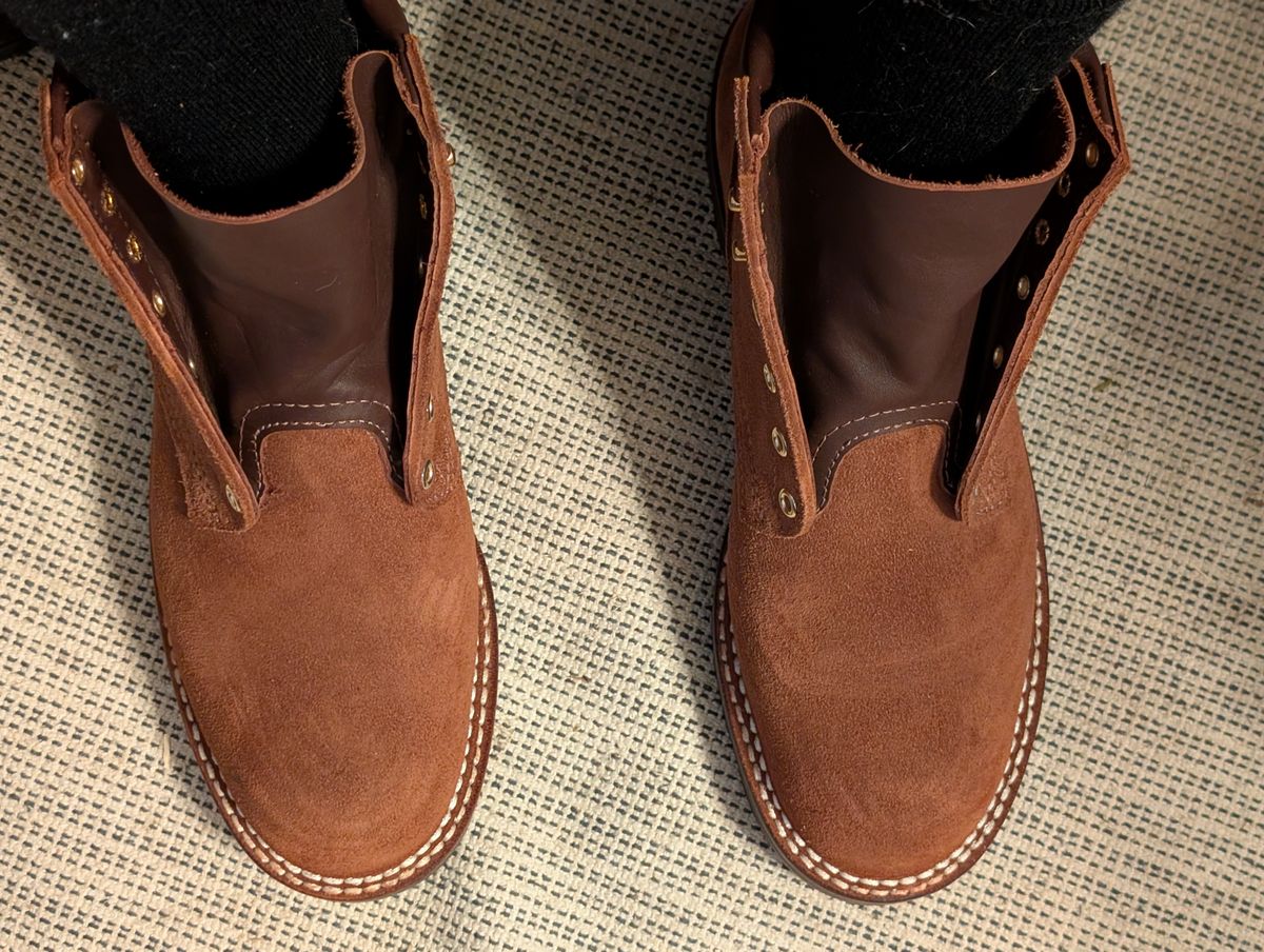 Photo by ilkhan on March 18, 2025 of the Nicks Ridgeline Hiking Boot in Seidel 1964 Brown Roughout.