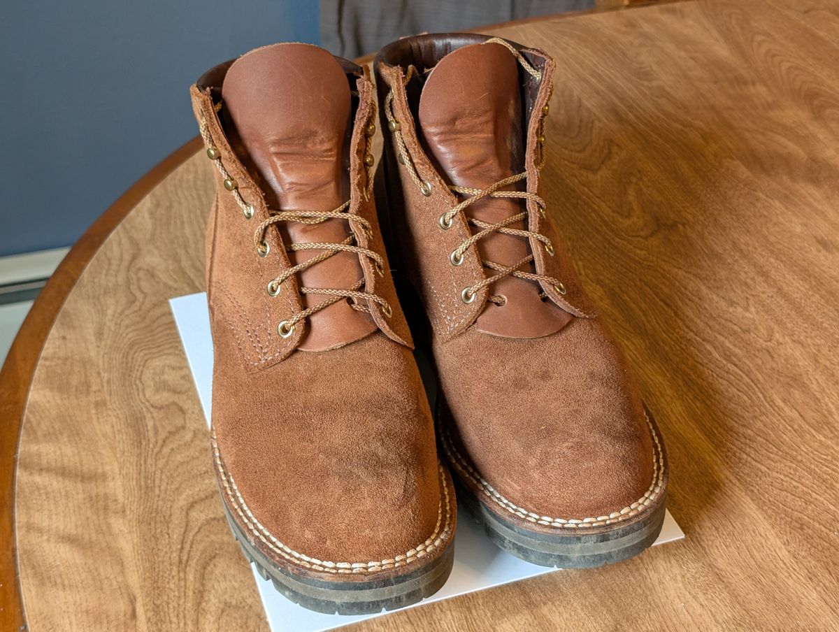 Photo by ilkhan on May 1, 2025 of the Nicks Ridgeline Hiking Boot in Seidel 1964 Brown Roughout.