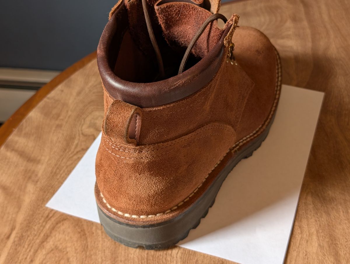 Photo by ilkhan on June 14, 2025 of the Nicks Ridgeline Hiking Boot in Seidel 1964 Brown Roughout.